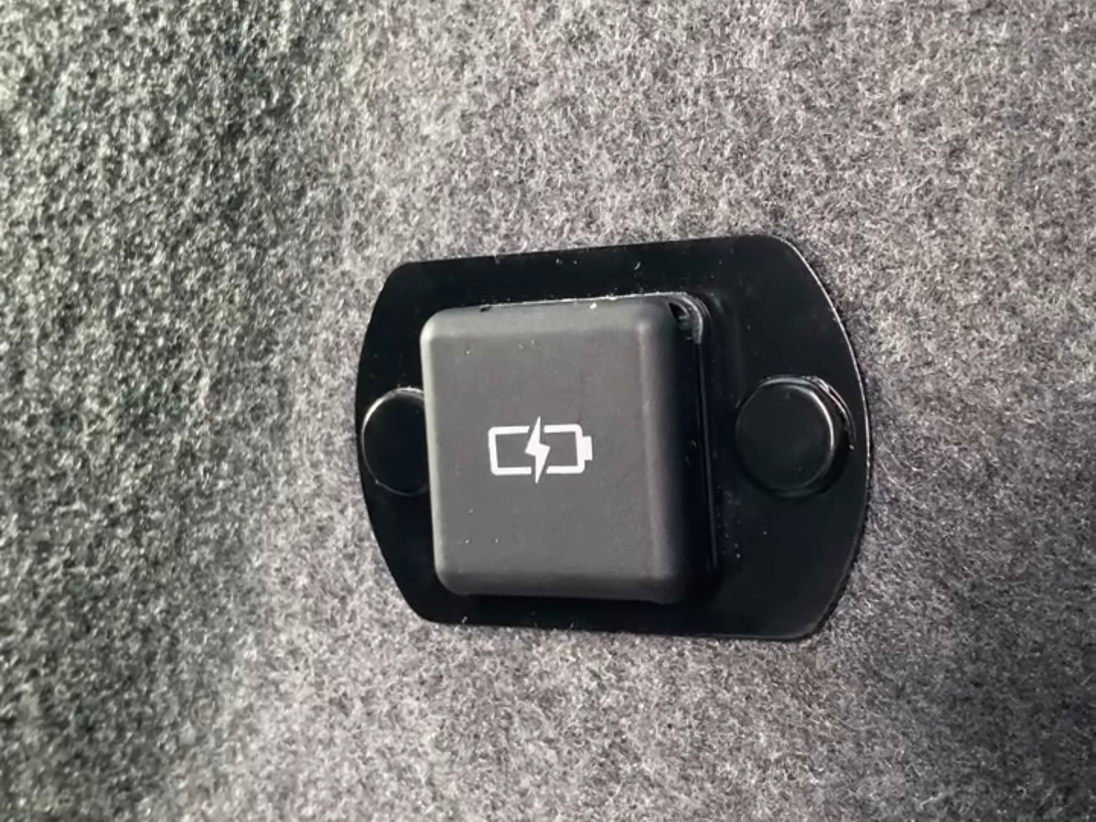 USB Charging Premio