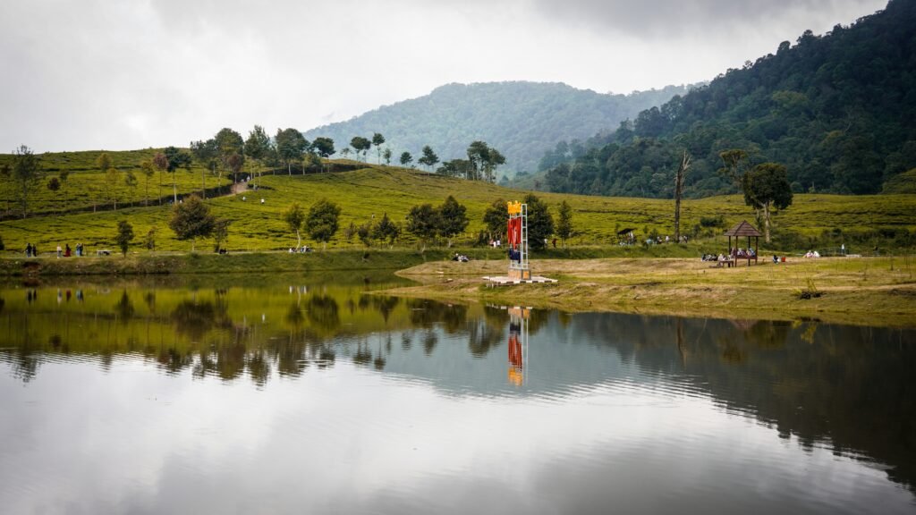 Liburan Keluarga Group Besar 10-15 Orang 2026 – Panduan Destinasi & Itinerary