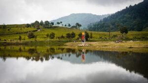 Liburan Keluarga Group Besar 10-15 Orang 2026 – Panduan Destinasi & Itinerary
